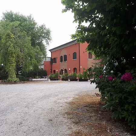 Quadrifoglio Relax Country house *